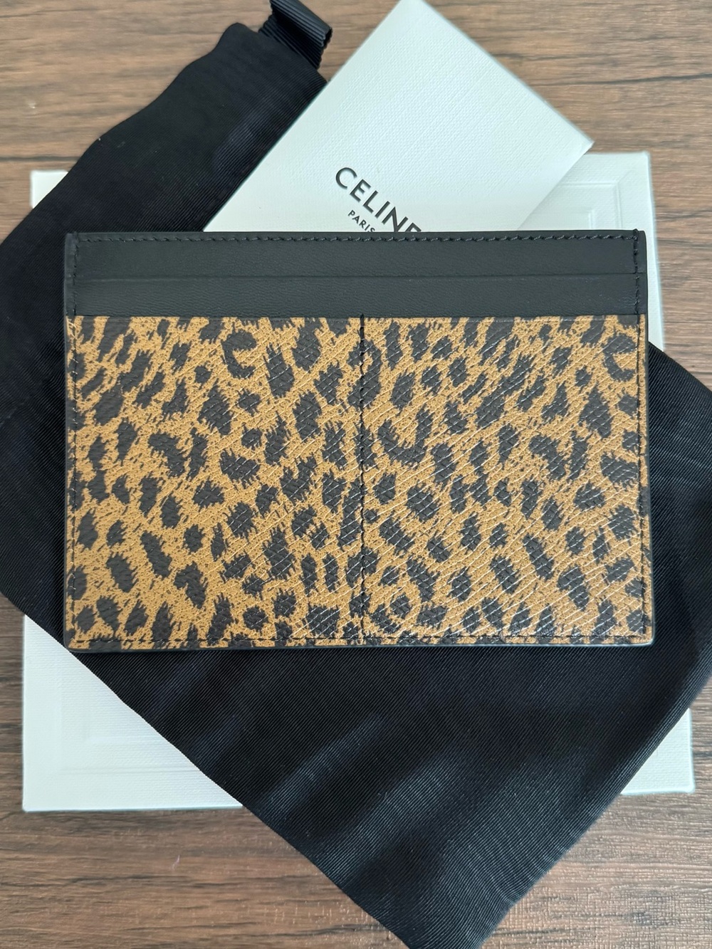 NEW CELINE Large Leopard Print Multifunction Card Holder - Picture 2 of 6